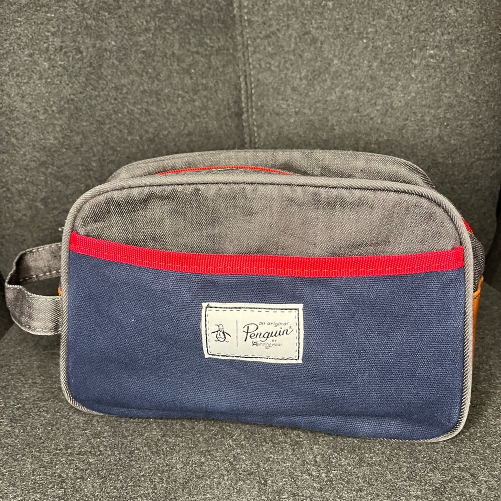 Penguin Toiletry bag